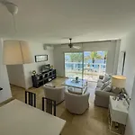 Palm 2f A Stylish Seaside With Parking Marbella