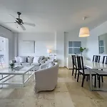 Palm 2f A Stylish Seaside With Parking Appartamento *