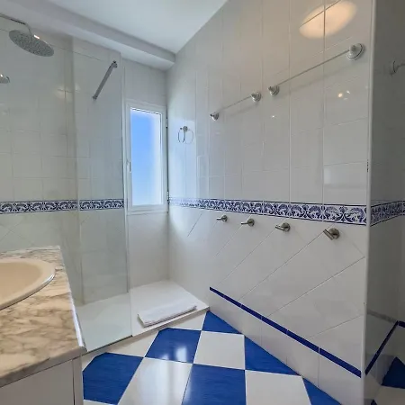 Palm 2f A Stylish Seaside Apartment Marbella
