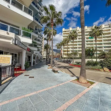 Apartmán Palm 2f A Stylish Seaside With Parking Marbella
