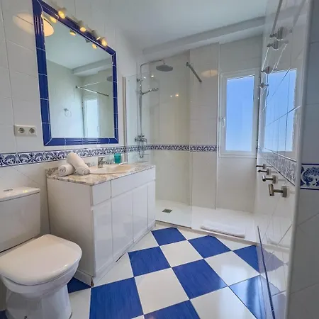 Palm 2f A Stylish Seaside With Parking * ماربيا