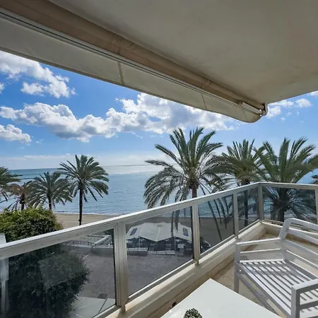 Palm 2f A Stylish Seaside With Parking شقة ماربيا
