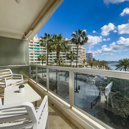 Palm 2f A Stylish Seaside With Parking شقة *